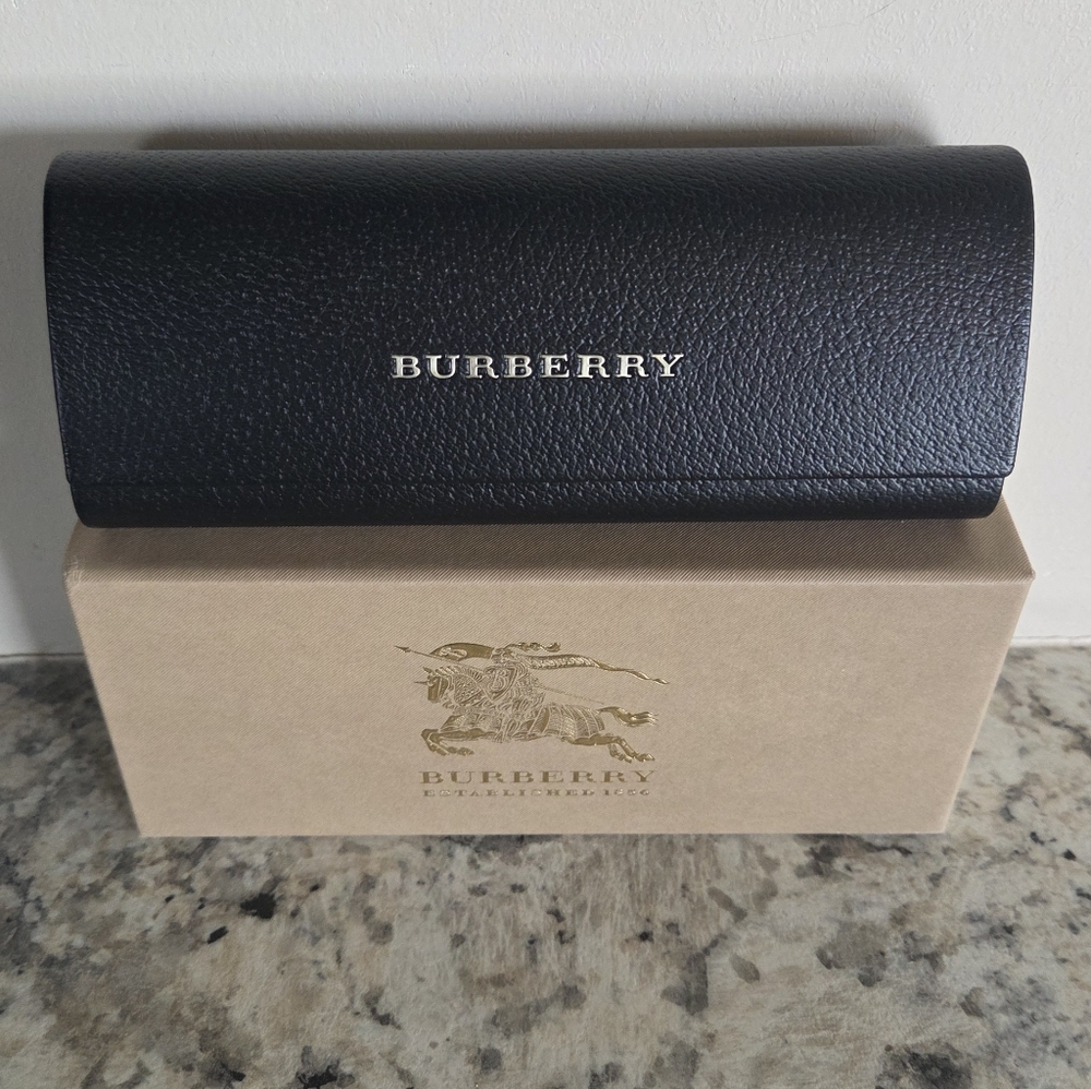 Burberry Black Leather Eyewear Case